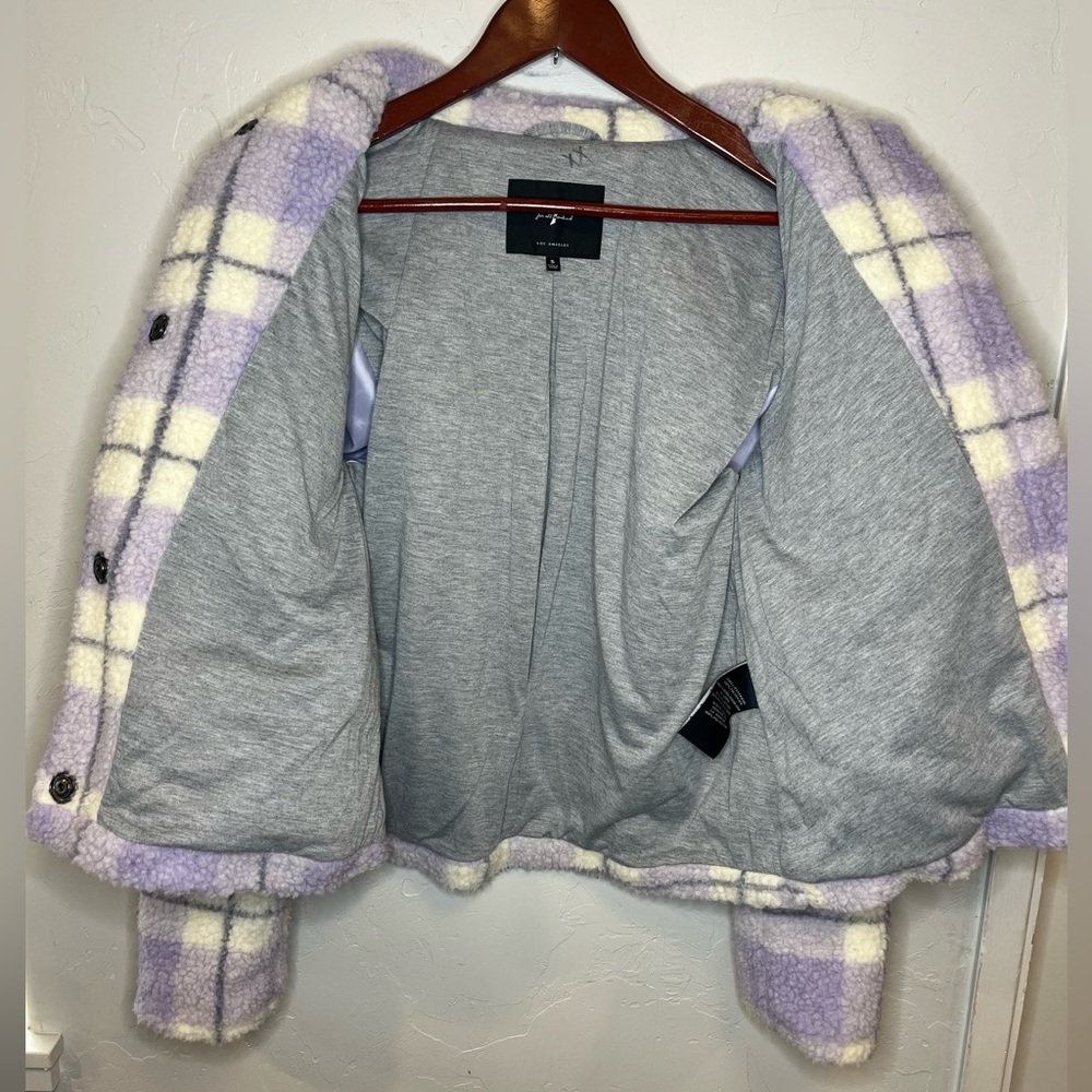 7 For All‎ Mankind Plaid Purple and Cream Teddy Trucker Jacket Small - Picture 7 of 9